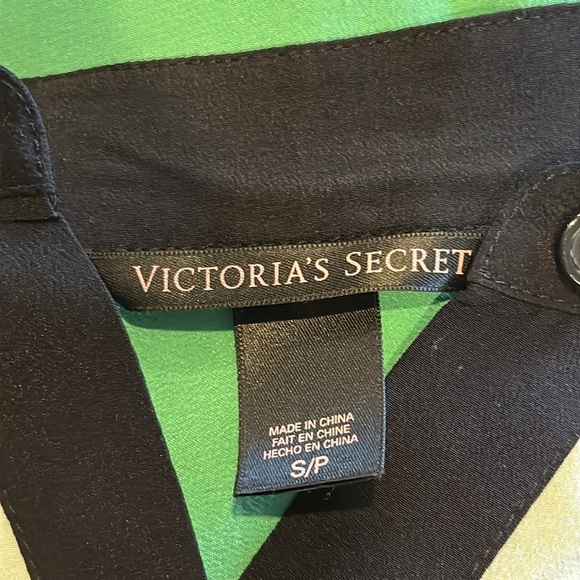 Victoria's Secret Women’s Small Silk Button Front Top Shirt Blouse Green Multi - Picture 8 of 9